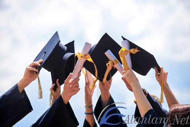 أجمل كلام عن تخرج الاخ والاخت والصديق